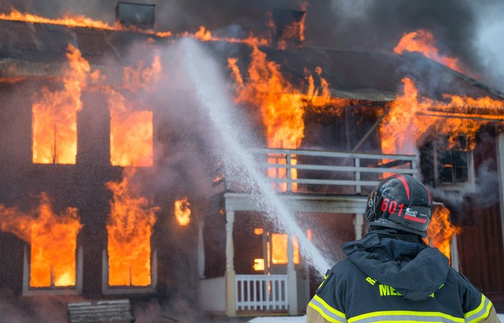 Se till att fastigheten har rätt brandskydd, det kan rädda liv och egendom Se till att fastigheten har rätt brandskydd, det kan rädda liv och egendom